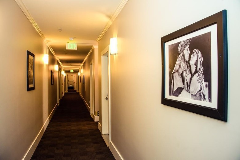 Hollywood Sunshine Apartment