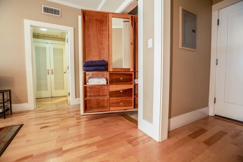 Hollywood Sunshine Apartment