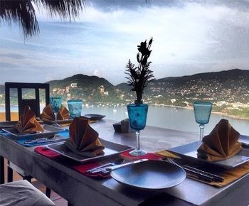 Tentaciones Hotel & Lounge Pool