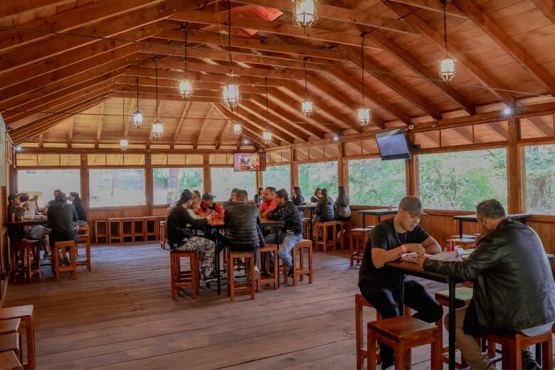 Hotel Zirahuen Forest And Resort