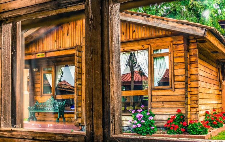 Hotel Zirahuen Forest And Resort