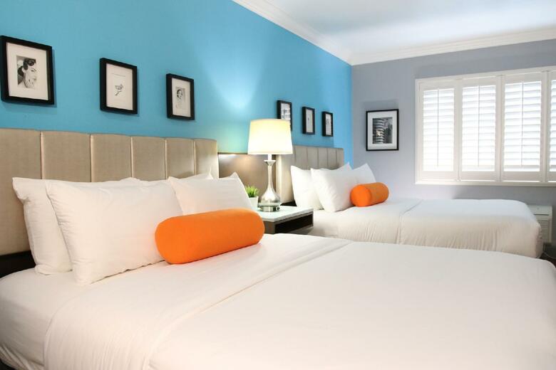 The Blvd Hotel & Suites