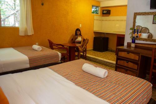 Hotel Golden Paradise Town