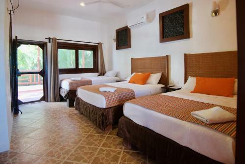 Hotel Golden Paradise Town