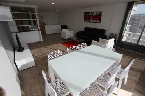 Click & Booking Apartamentos Rubens
