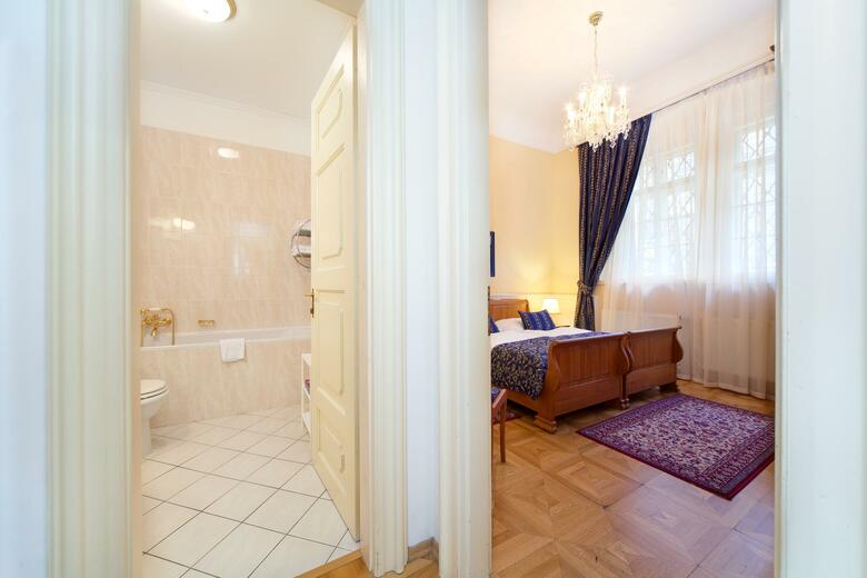 Hotel Golden Star