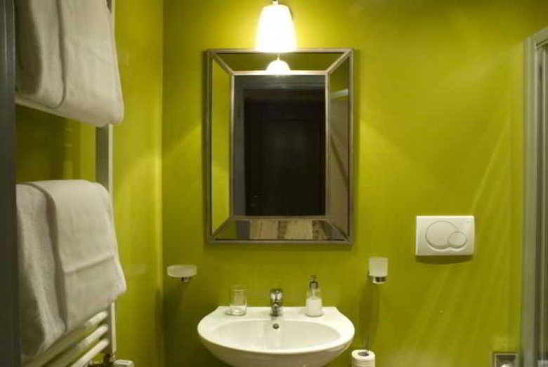 Bed & Breakfast N4u Guest House