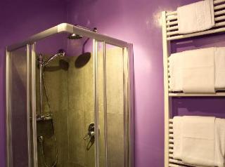 Bed & Breakfast N4u Guest House