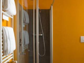 Bed & Breakfast N4u Guest House