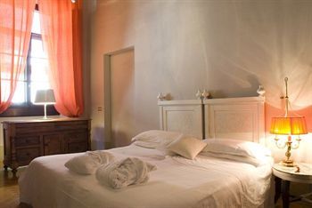 Bed & Breakfast N4u Guest House