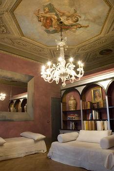 Bed & Breakfast N4u Guest House