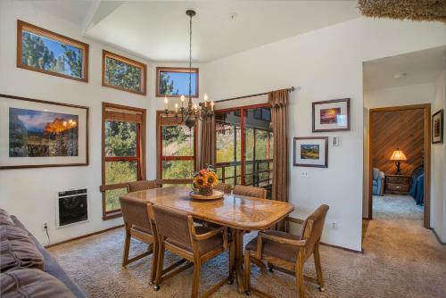 Hotel Aspen Creek By 101 Great Escapes