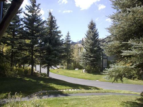Hotel Snowcreek Resort