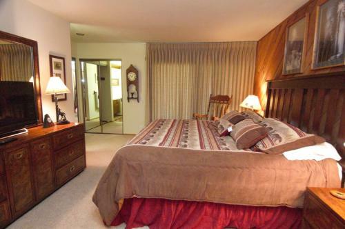 Hotel Snowcreek Resort