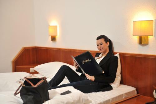 Hostal Hotel Garni Reulein
