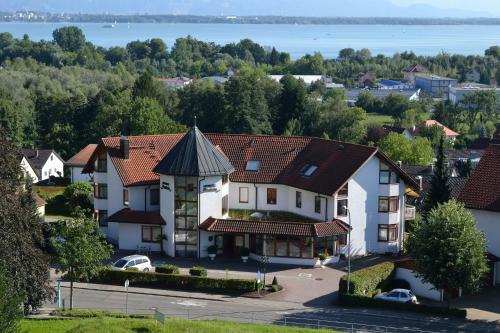 Hostal Hotel Garni Reulein