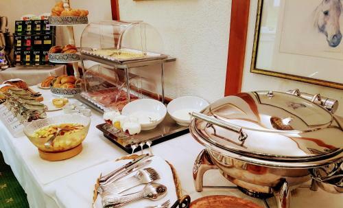Hostal Hotel Garni Reulein