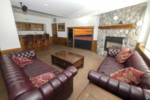 Redawning Lupine Trail Holiday Home 1