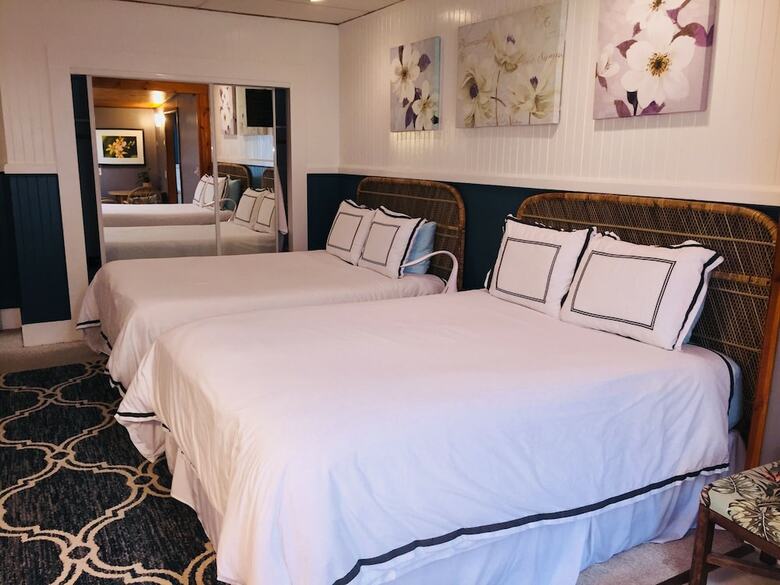 Aloha Junction Bed & Breakfast