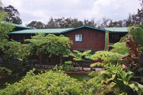 Lodge Chalet Kilauea Collection