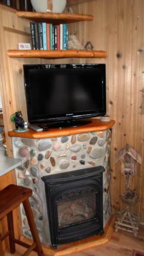 Cedar Pines Resort