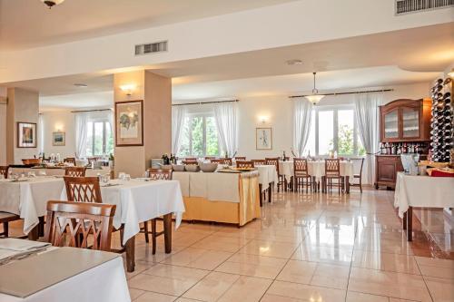 Hotel Albergo Rond�