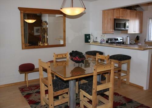 Mammoth Creek Condos