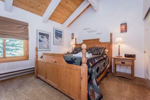 Mammoth Creek Condos