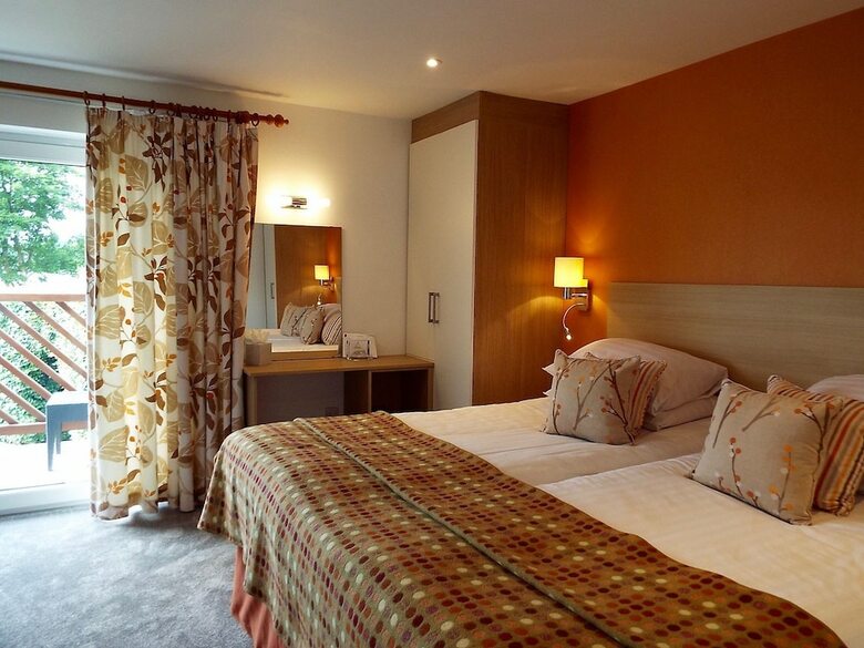 Hotel Wateredge Inn