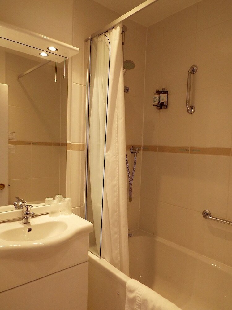 Hotel Wateredge Inn