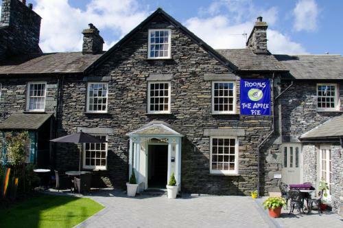 Hostal Rooms At The Apple Pie