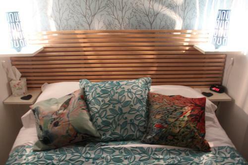 The Lakes B&B