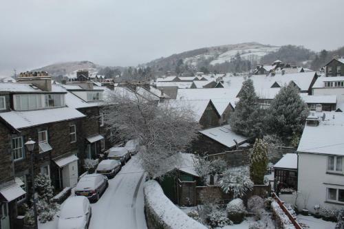 The Lakes B&B