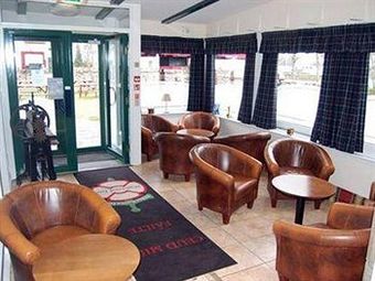 Posada Mackenzies Highland Inn