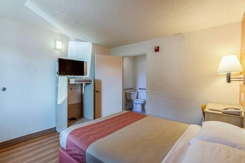 Motel 6 Modesto