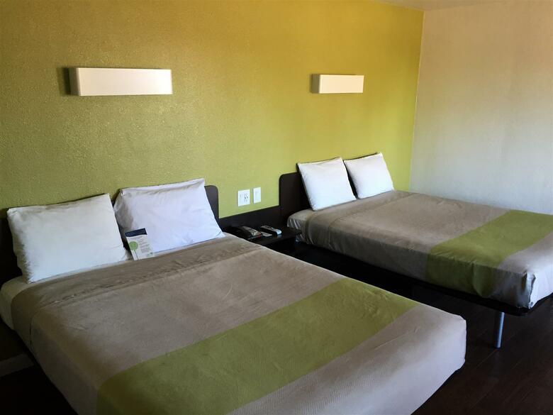 Motel Monterey Surf Inn