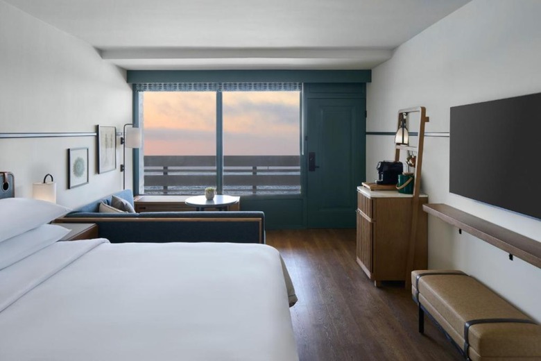 Hotel Monterey Beach Resort