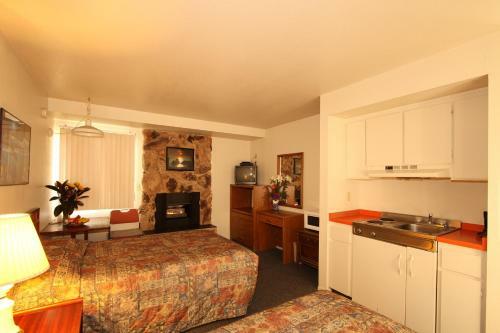Motel Monterey Fireside Lodge
