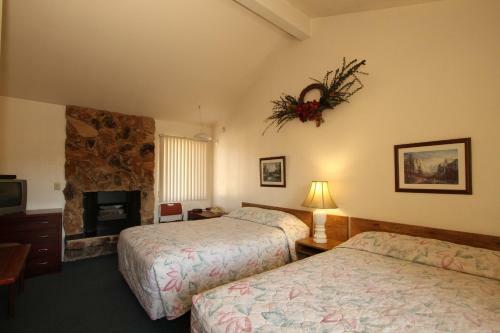 Motel Monterey Fireside Lodge