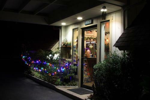 Motel Monterey Fireside Lodge