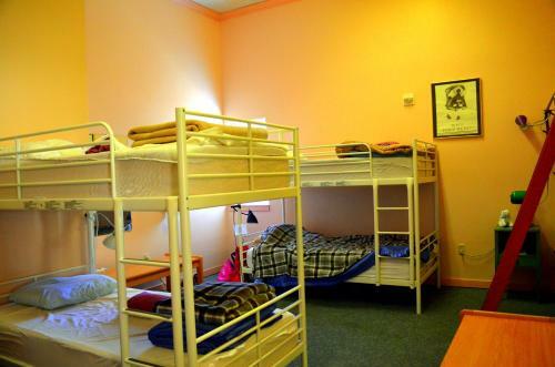 Hi - Monterey Hostel