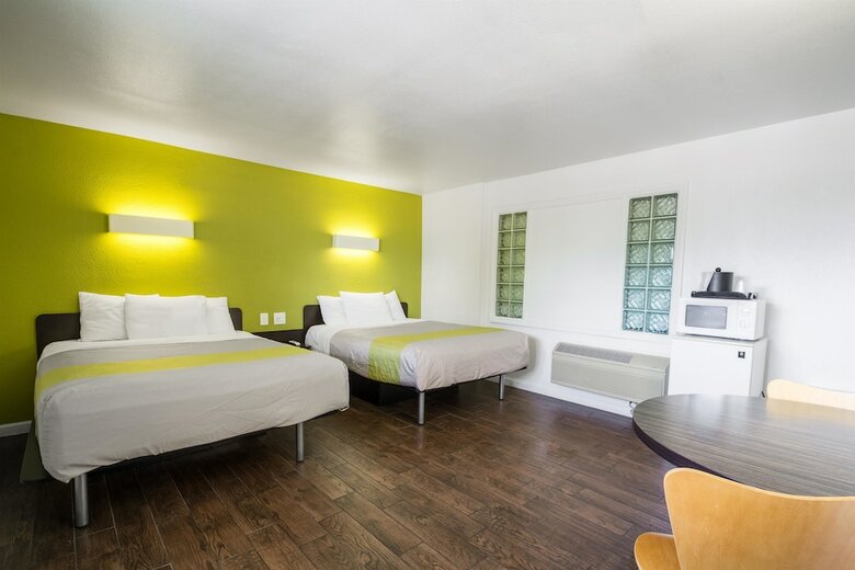Motel 6 - Downtown Monterey