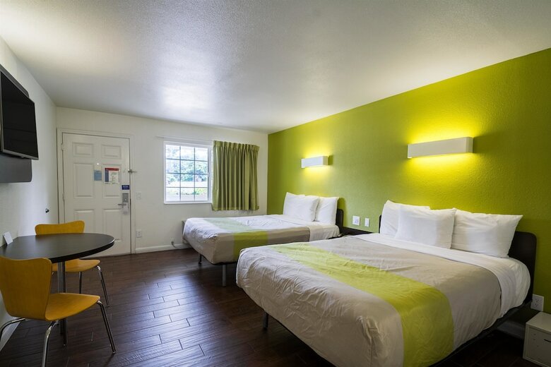Motel 6 - Downtown Monterey