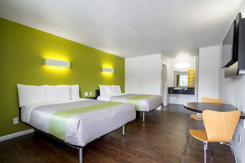 Motel 6 - Downtown Monterey