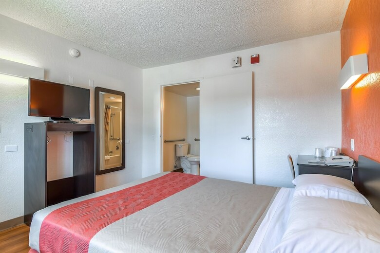 Motel 6 Los Angeles - Long Beach