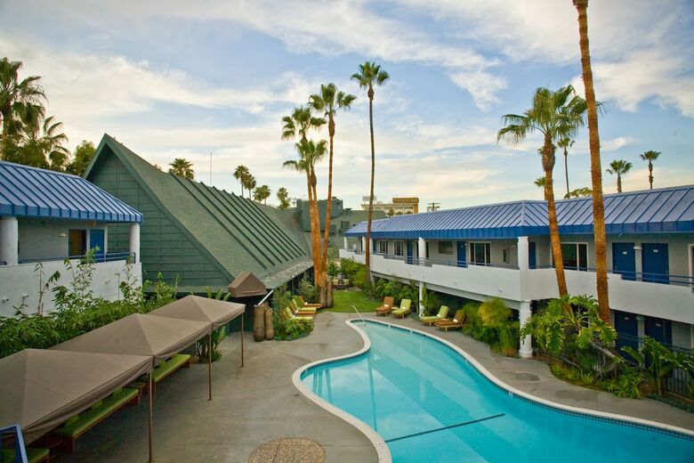 Hotel Current