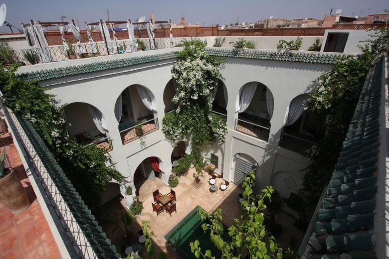 Albergue Riad Dar Bounouar