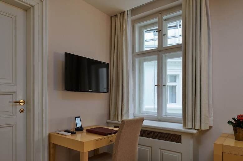 Ventana Hotel Prague