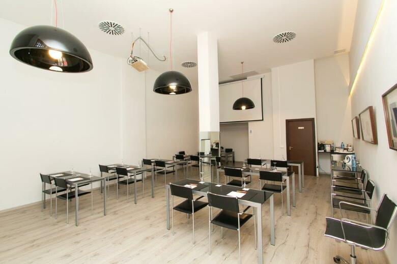 Hotel Artmadams