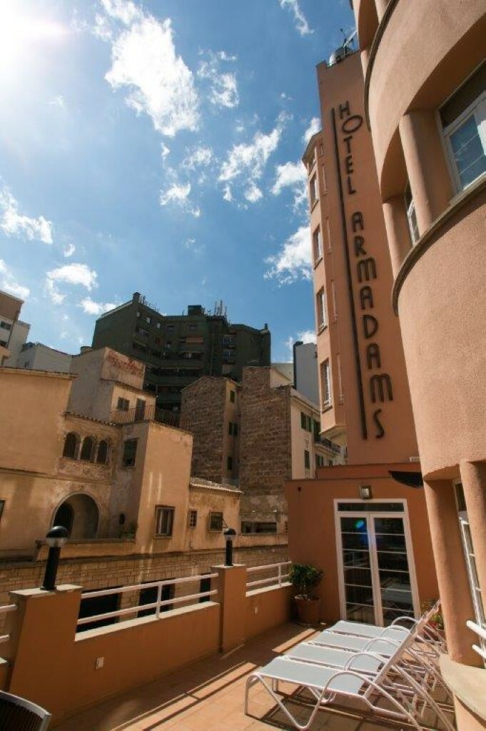 Hotel Artmadams